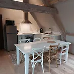 La Petite Histoire Gites-appartements 阿特
